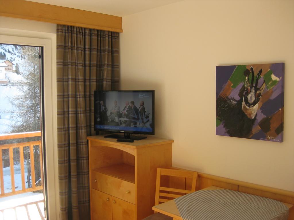 Pension Muggengrat Lech am Arlberg Zimmer foto